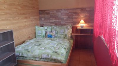 Liptowska chata przy strumieniu