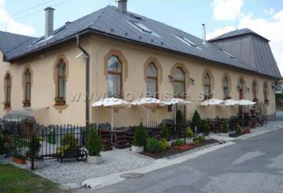 Pensjonat i restaurant MANDERLAK